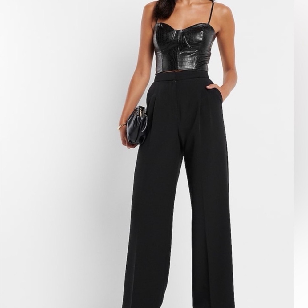 Set of Express body contour corset cropped top